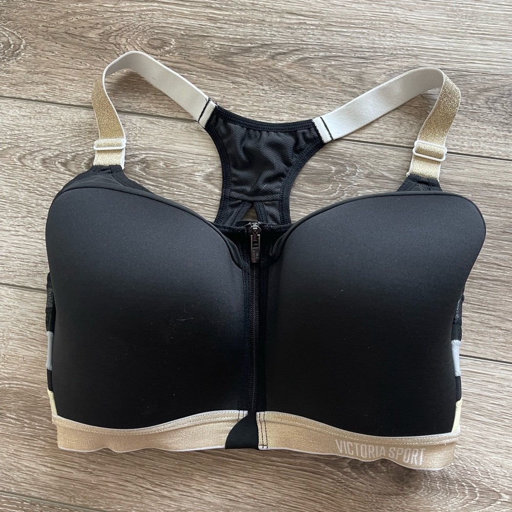 VS black and gold sports bra 34DD in excellent condition